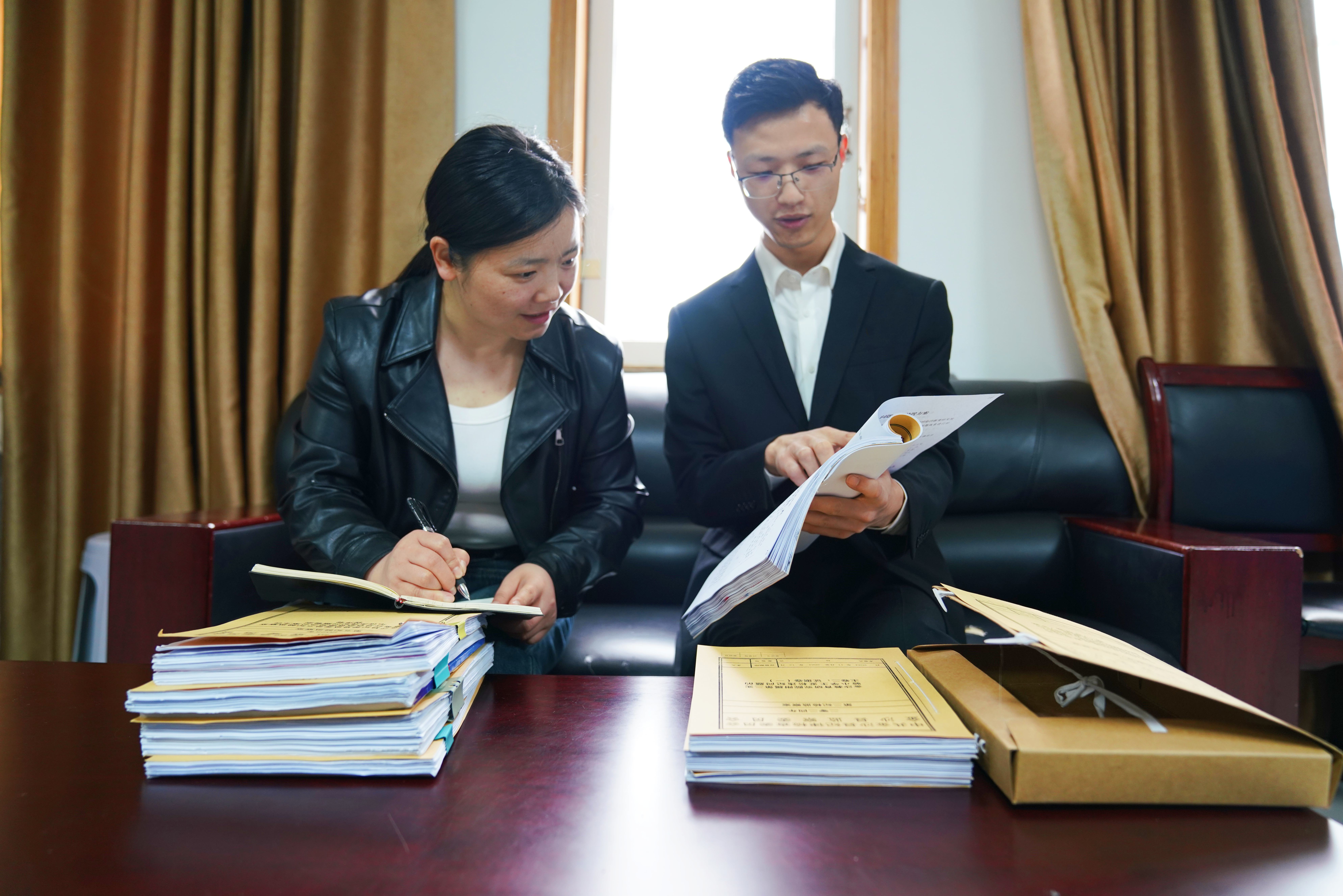 “老带新”结对帮带.jpg